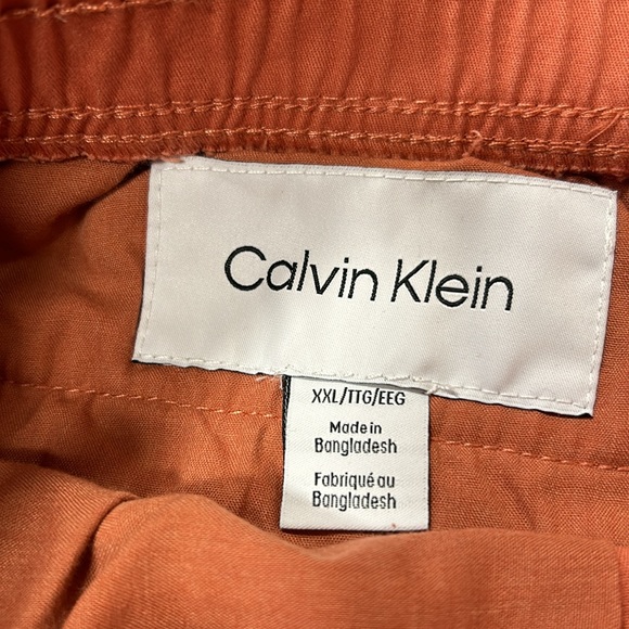 Calvin Klein Orange Shorts - Size XXL - Picture 2 of 2